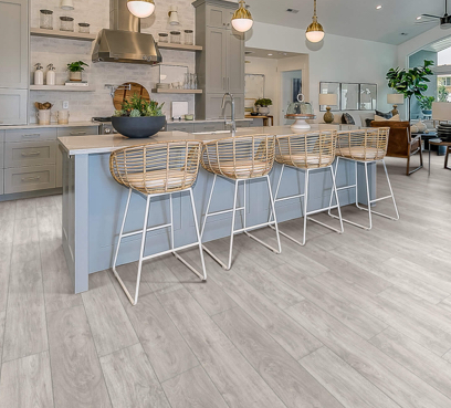 Kitchen laminate flooring | Mohawk Omnify
